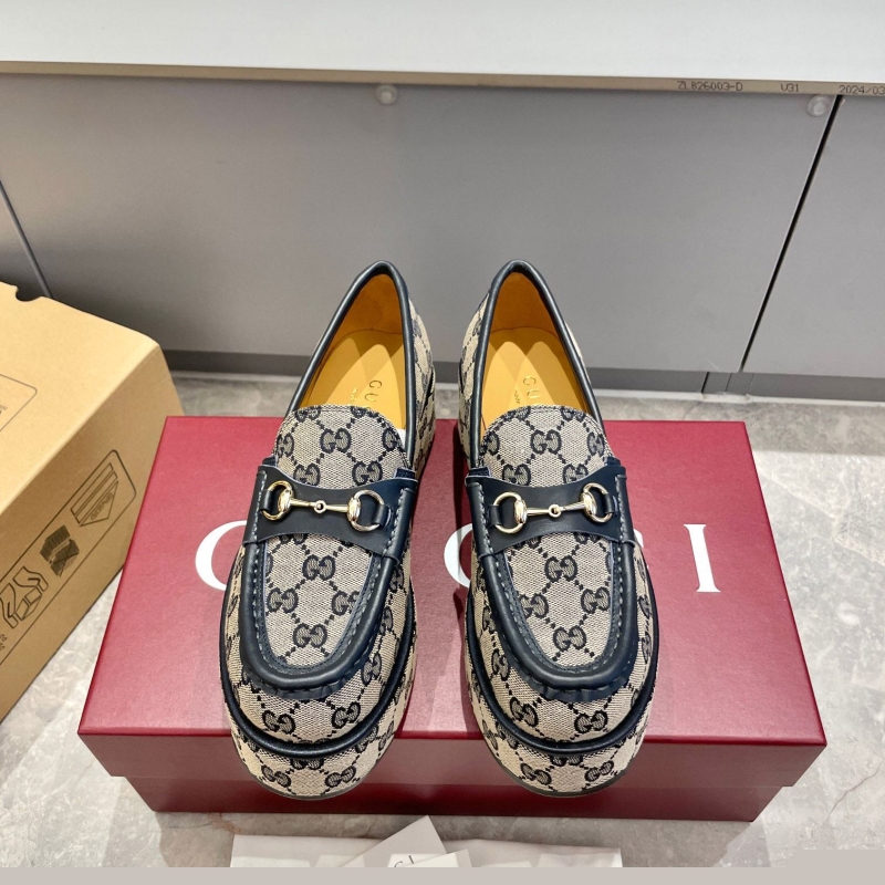 G*u*i leather shoes